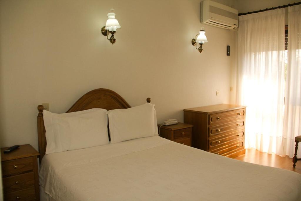 Sao Neutel Hotel Chaves Room photo